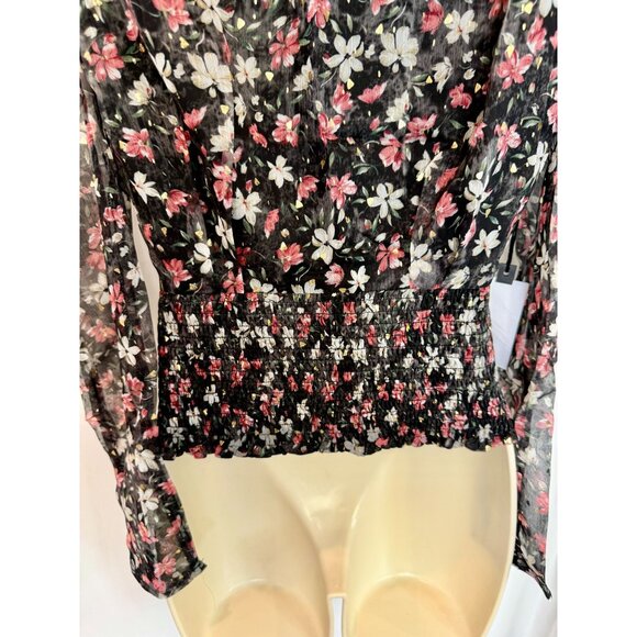 ASTR The Label Beverly Black Floral Puff sleeve top NWT - Size XS - Picture 5 of 7